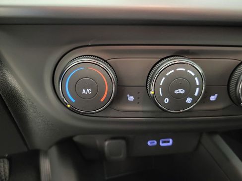 New 2026 Chevrolet Trax LS image 7