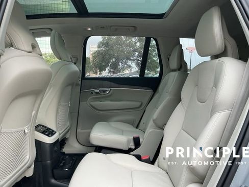 Certified 2025 Volvo XC90 T8 Plus w/ Protection Package AWD/4WD image 32