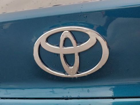 Used 2025 Toyota Camry LE w/ Convenience Package image 8