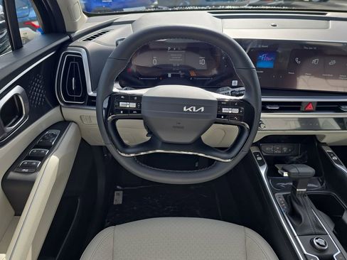 New 2026 Kia Sorento S image 13