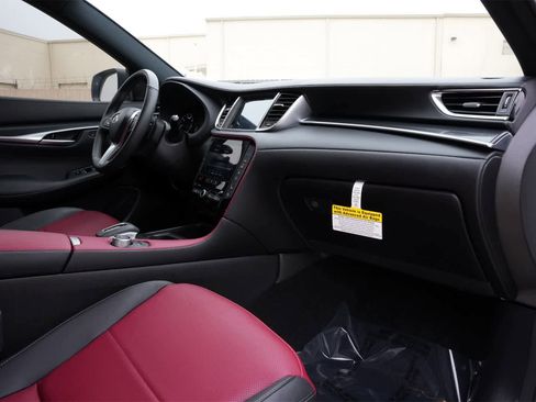 Certified 2025 INFINITI QX50 Sport image 22