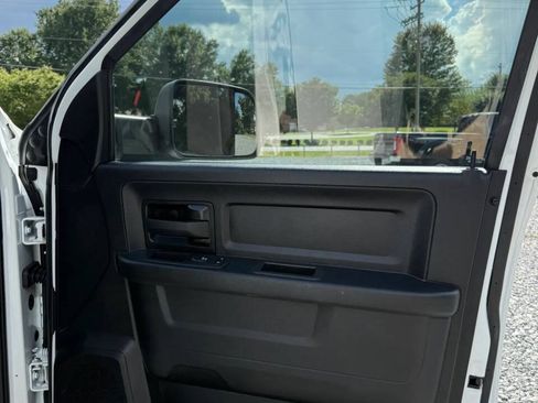 Used 2022 RAM 2500 Tradesman w/ Chrome Appearance Group AWD/4WD image 27