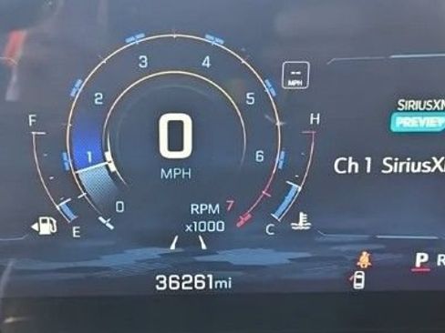 Used 2025 Chevrolet Equinox LT FWD image 7