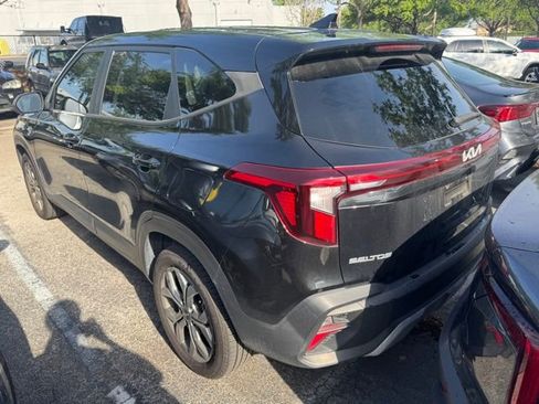 Used 2024 Kia Seltos LX image 2