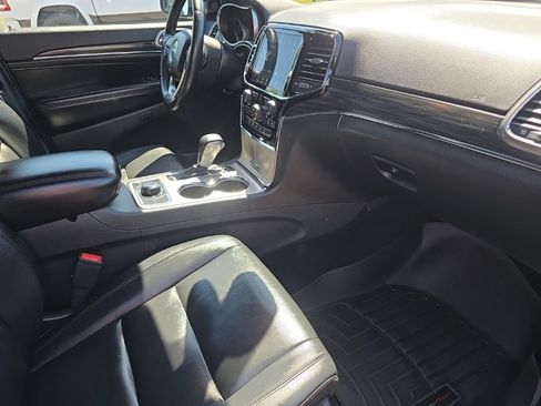 Used 2019 Jeep Grand Cherokee Limited AWD/4WD image 10