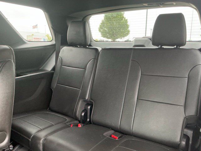 Used 2023 Chevrolet Traverse LT w/ LT Premium Package FWD image 35