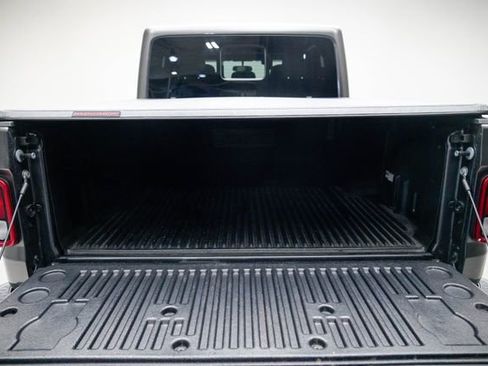 Used 2025 Jeep Gladiator Sport AWD/4WD image 13