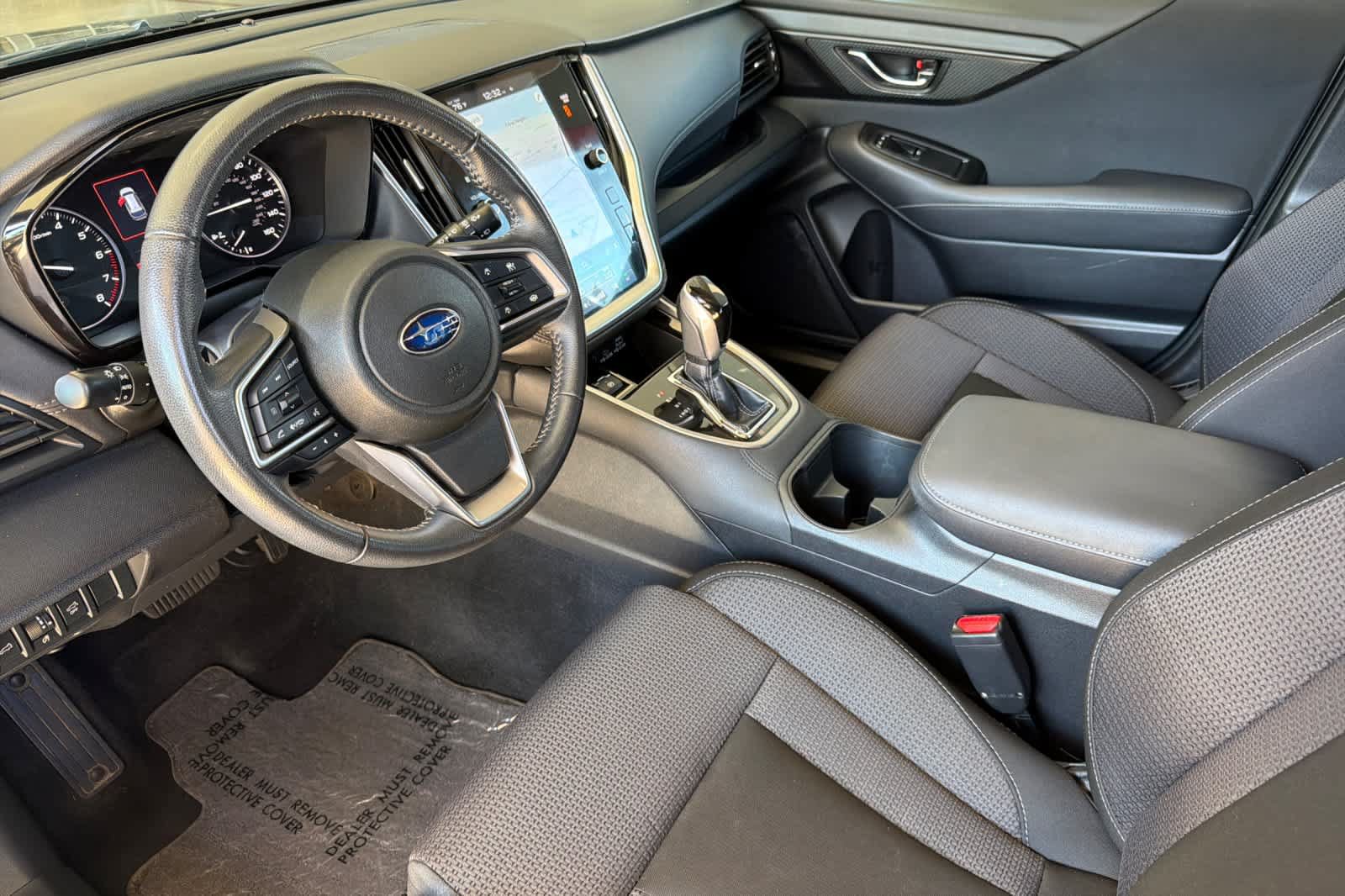 Used 2025 Subaru Outback Premium AWD/4WD image 11