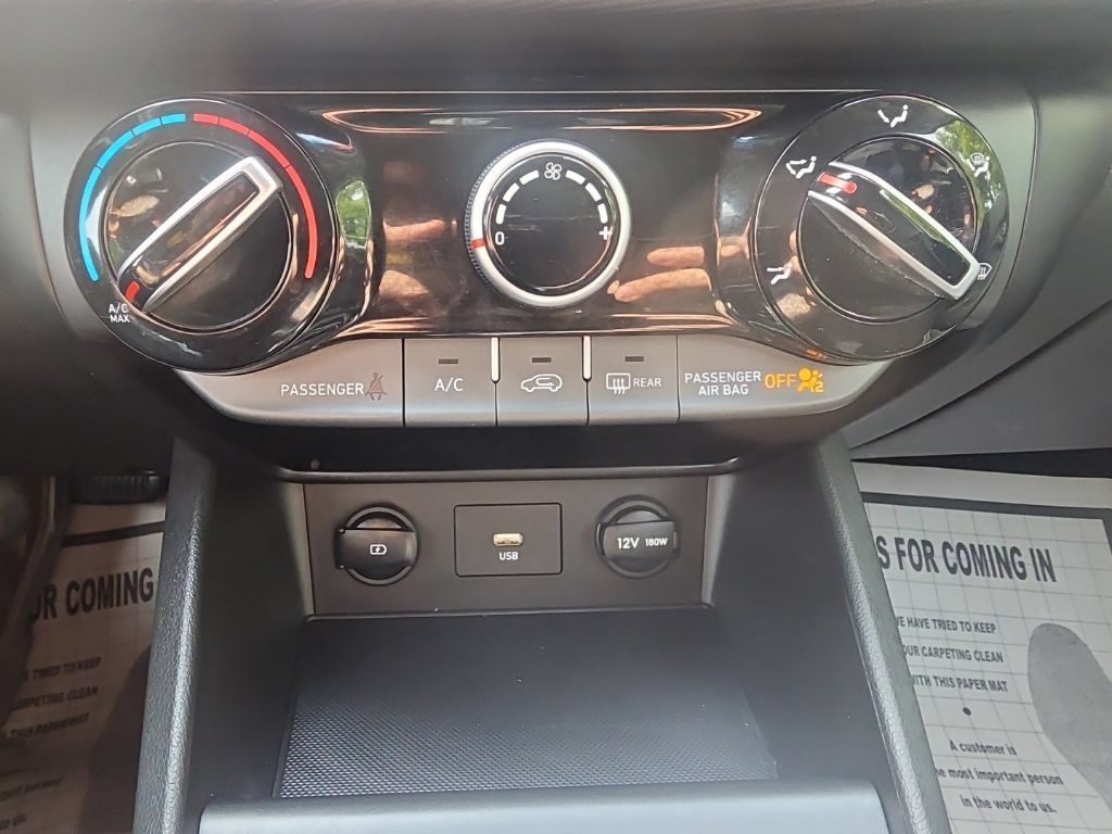 Used 2023 Hyundai Kona SEL w/ Cargo Package AWD/4WD image 26