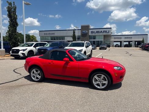 Used 2007 MAZDA MX-5 Miata Sport RWD image 1