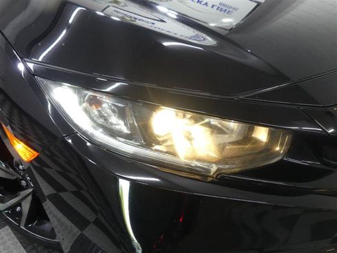 Used 2019 Honda Civic Sport image 14