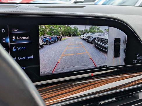 Certified 2021 Cadillac Escalade Premium Luxury w/ LPO, Illumination Package AWD/4WD image 23
