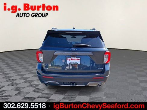 Used 2023 Ford Explorer XLT w/ Equipment Group 202A AWD/4WD image 5