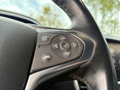 Used 2023 Chevrolet Traverse Premier w/ Redline Edition image 17