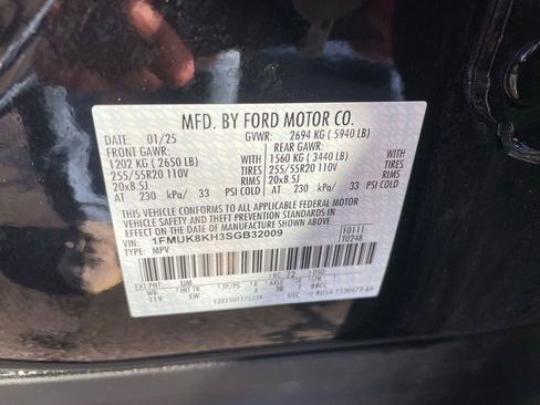 Used 2025 Ford Explorer ST-Line AWD/4WD image 46