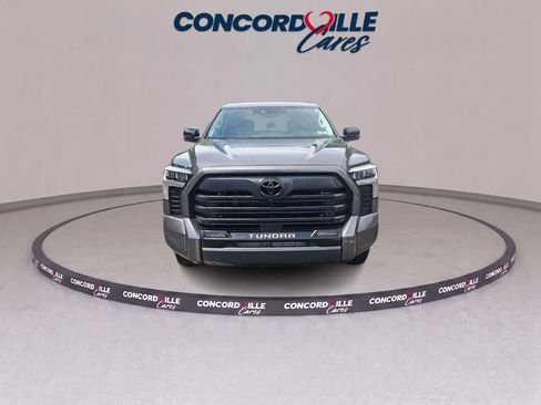 Used 2024 Toyota Tundra Limited AWD/4WD image 2
