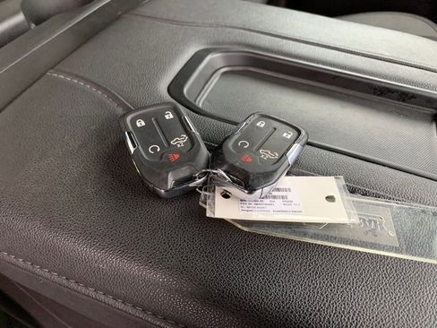 Used 2021 Chevrolet Silverado 1500 LT Trail Boss w/ Bed Protection Package image 34