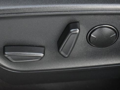 Used 2025 Ford Escape ST-Line image 13