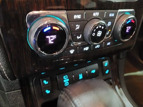 Used 2016 Chevrolet Traverse LT w/ Traveler's Package image 36