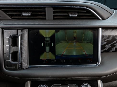 Used 2023 GMC Yukon Denali w/ Denali Reserve Package image 26