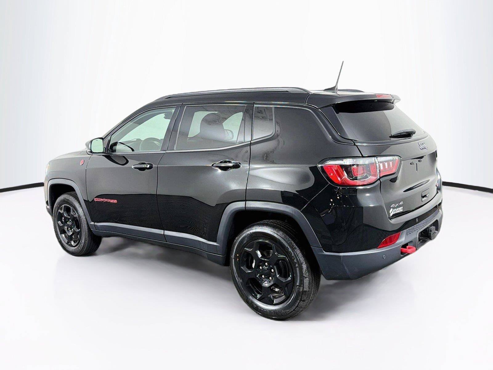 Used 2023 Jeep Compass Trailhawk w/ Sun and Sound Group AWD/4WD image 9
