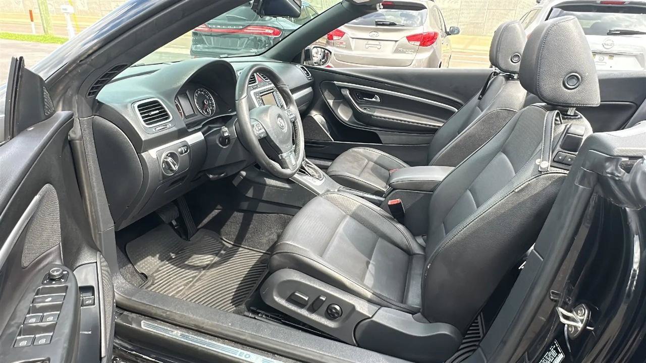 Used 2015 Volkswagen Eos Komfort FWD image 18