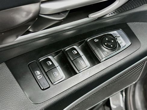 Used 2025 Kia Telluride S AWD/4WD image 15