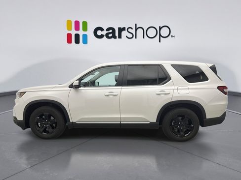 Used 2025 Honda Pilot EX-L image 2