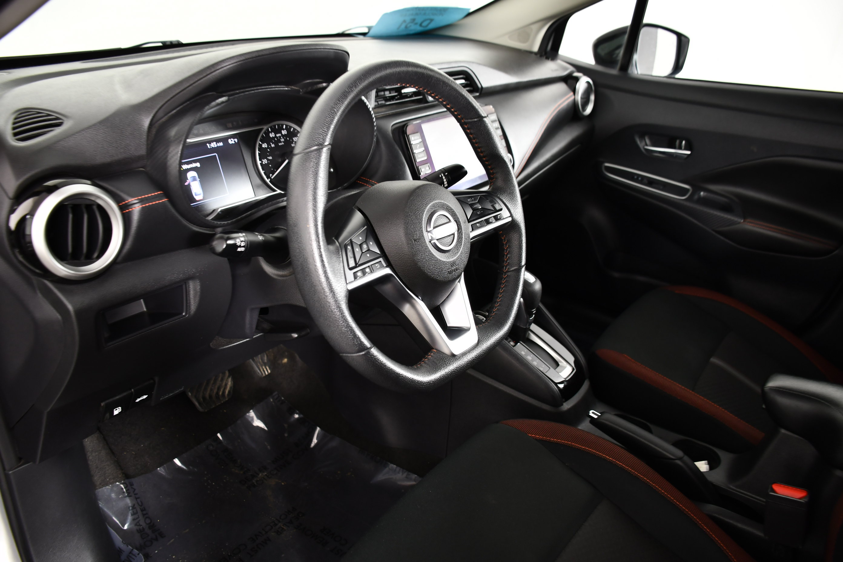 Used 2024 Nissan Versa SR FWD image 33