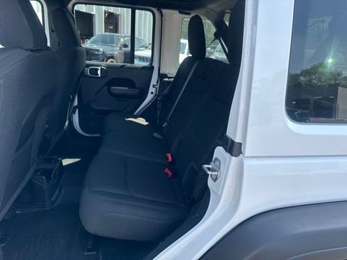 Used 2021 Jeep Wrangler Unlimited Sport w/ Sun And Sound Package AWD/4WD image 15