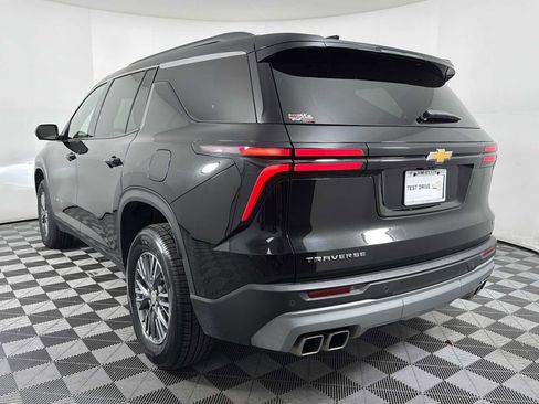 Certified 2024 Chevrolet Traverse LT image 8
