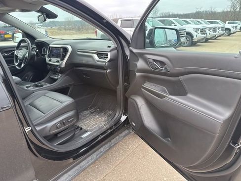 Used 2023 GMC Acadia SLT w/ Preferred Package image 23