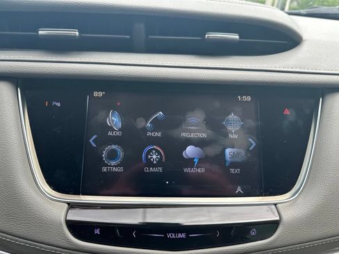 Used 2017 Cadillac XT5 Luxury w/ Driver Awareness Package FWD image 27