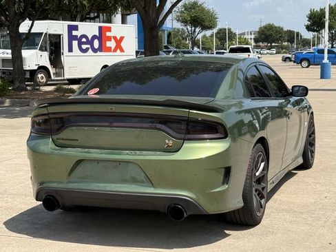 Used 2020 Dodge Charger Scat Pack RWD image 5