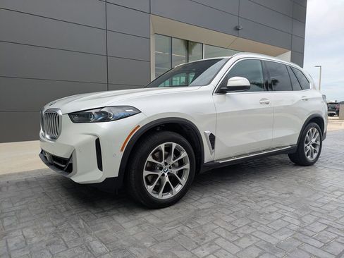 Used 2026 BMW X5 sDrive40i w/ Climate Comfort Package RWD image 9