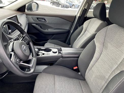 Used 2021 Nissan Rogue S image 11