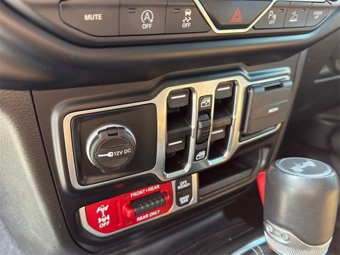 Used 2023 Jeep Wrangler Unlimited Rubicon w/ LED Lighting Group image 20