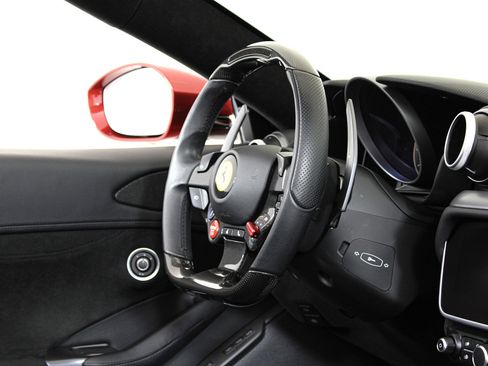 Certified 2023 Ferrari Portofino M RWD image 30