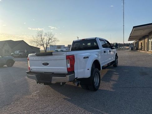 Used 2018 Ford F350 XLT image 18