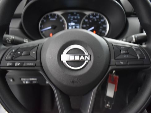 Used 2025 Nissan Versa S w/ Lighting Package image 25