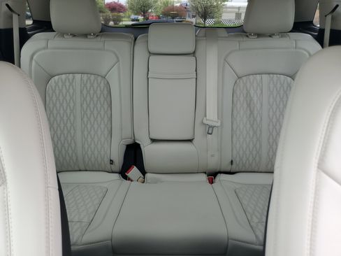 Certified 2023 Lincoln Nautilus Black Label AWD/4WD image 19