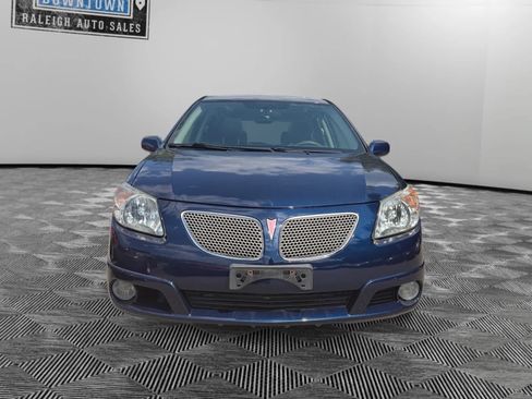 Used 2008 Pontiac Vibe w/ Sun And Sound Package FWD image 3