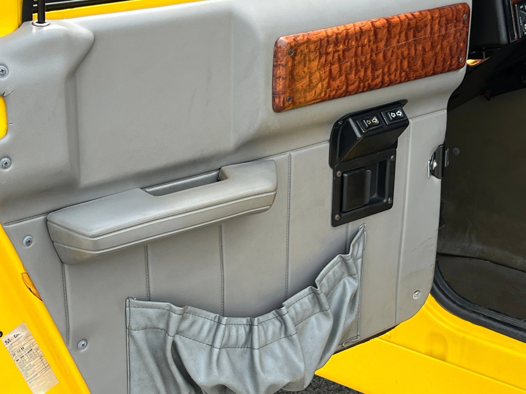 Used 1997 HUMMER H1 4-Door Hard Top AWD/4WD image 29