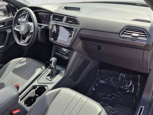 Used 2023 Volkswagen Tiguan SE R-Line FWD image 23