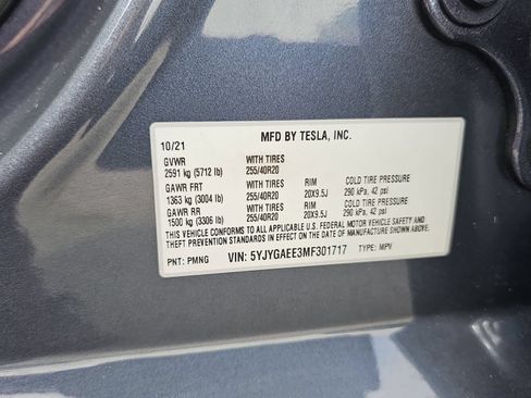 Used 2021 Tesla Model Y Long Range AWD/4WD image 11