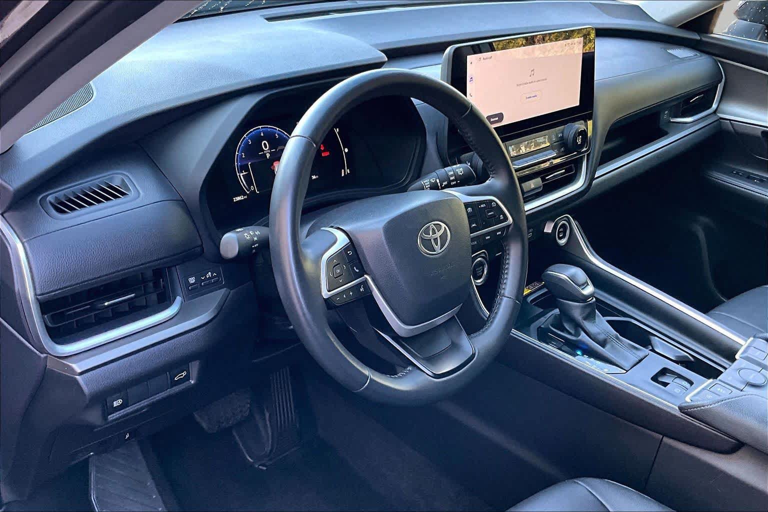Used 2025 Toyota Grand Highlander FWD image 18