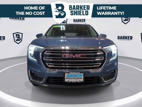 Used 2024 GMC Terrain SLT w/ Infotainment Package II AWD/4WD image 4