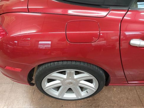 Used 2005 Chrysler Crossfire Limited RWD image 21