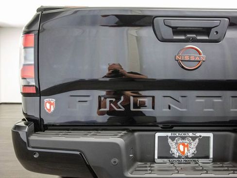Used 2022 Nissan Frontier PRO-4X w/ Technology Package image 38