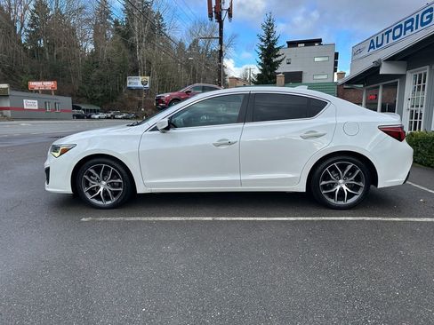 Used 2020 Acura ILX w/ Premium Package image 3